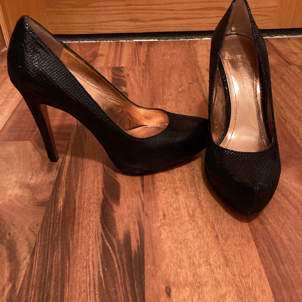 Shiny Snake Pattern Heels